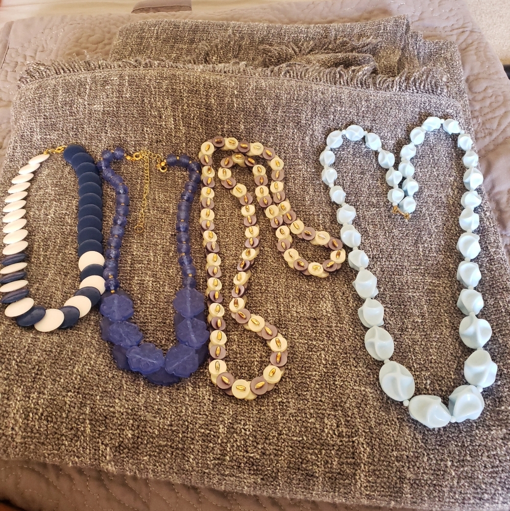 Mixed Lot of 4, 1950s 60s Acrylic/Plastic Necklaces